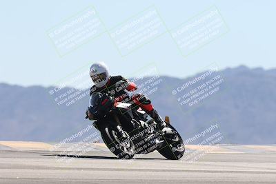 media/Oct-13-2025-Moto Forza (Mon) [[a66d839500]]/3-B Group/Session 4 (Turn 9)/